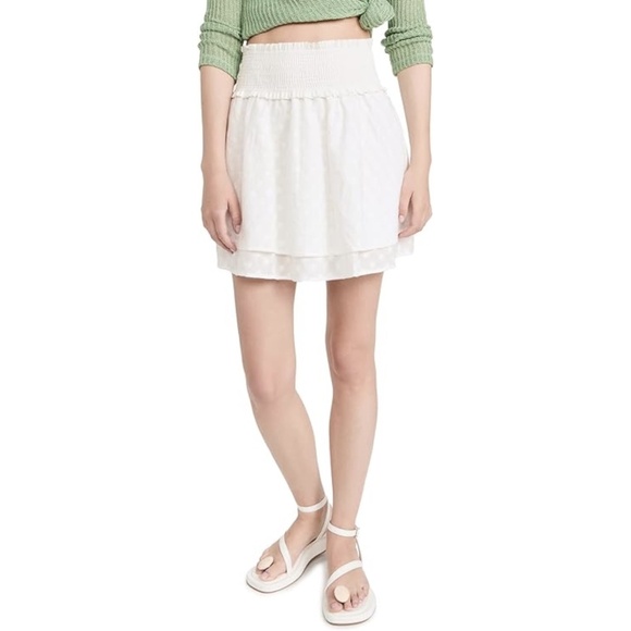 NEW Rails Addison Embroidered Daisy Smocked Waist Tiered Mini Skirt in White M - Picture 1 of 13